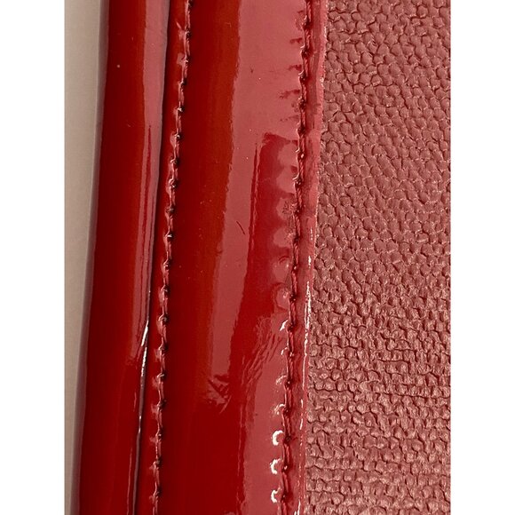Steve Madden Red Faux Leather Glossy Zippered Tablet Case With Gold Logo Plate - Picture 6 of 14